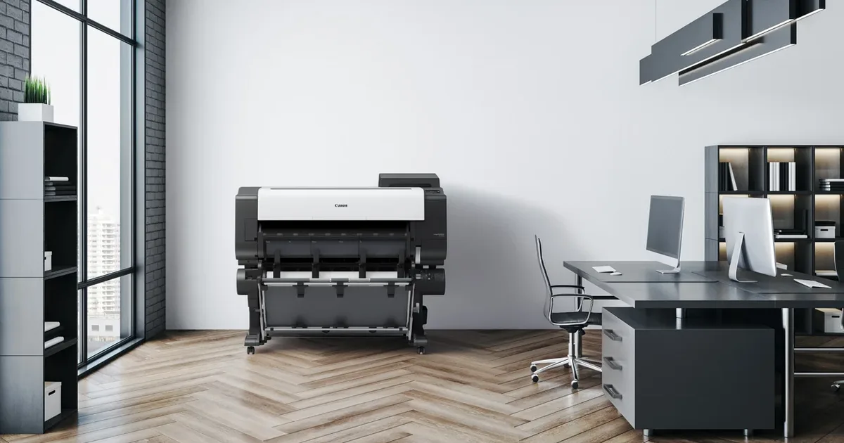 Plotter Canon imagePROGRAF TX-3300 da 36 pollici in un ufficio tecnico